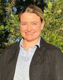 A person smiling at camera

Description automatically generated with low confidence